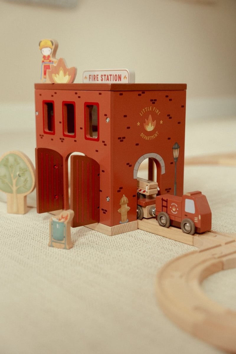 Estación de bomberos de madera FSC Little Dutch
