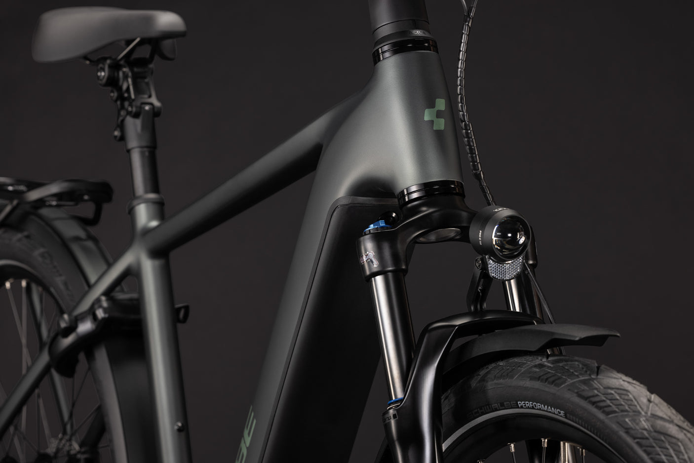 Cube Kathmandu Hybrid Deluxe Pro 800 Diamant blackforest´n´chrome (2027)