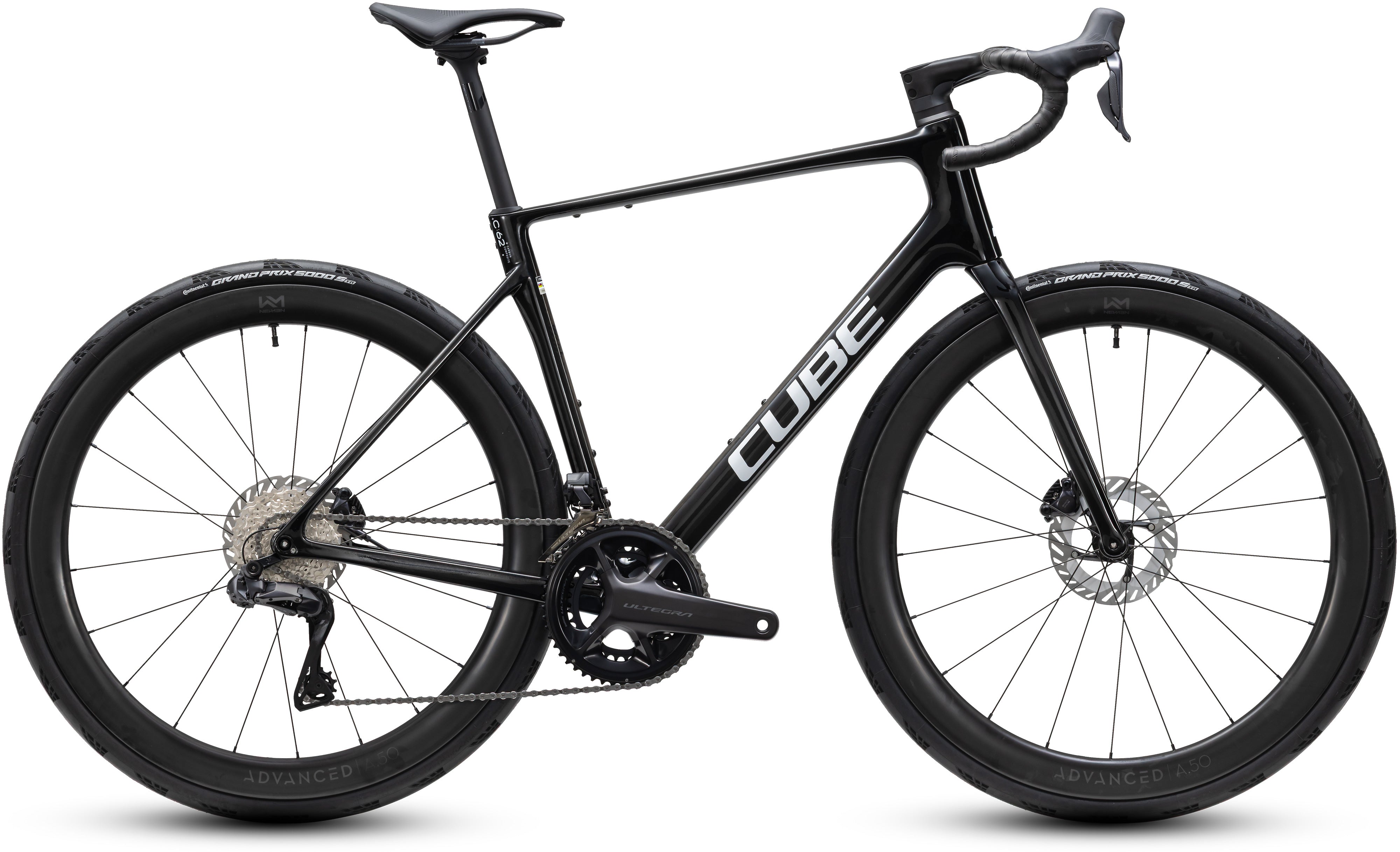 Cube Attain C:62 SLT  carbon´n´white (2027)