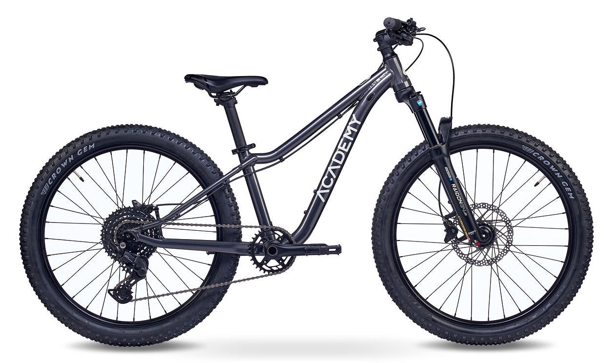 ACADEMY Trail 5 24" Space (2027)