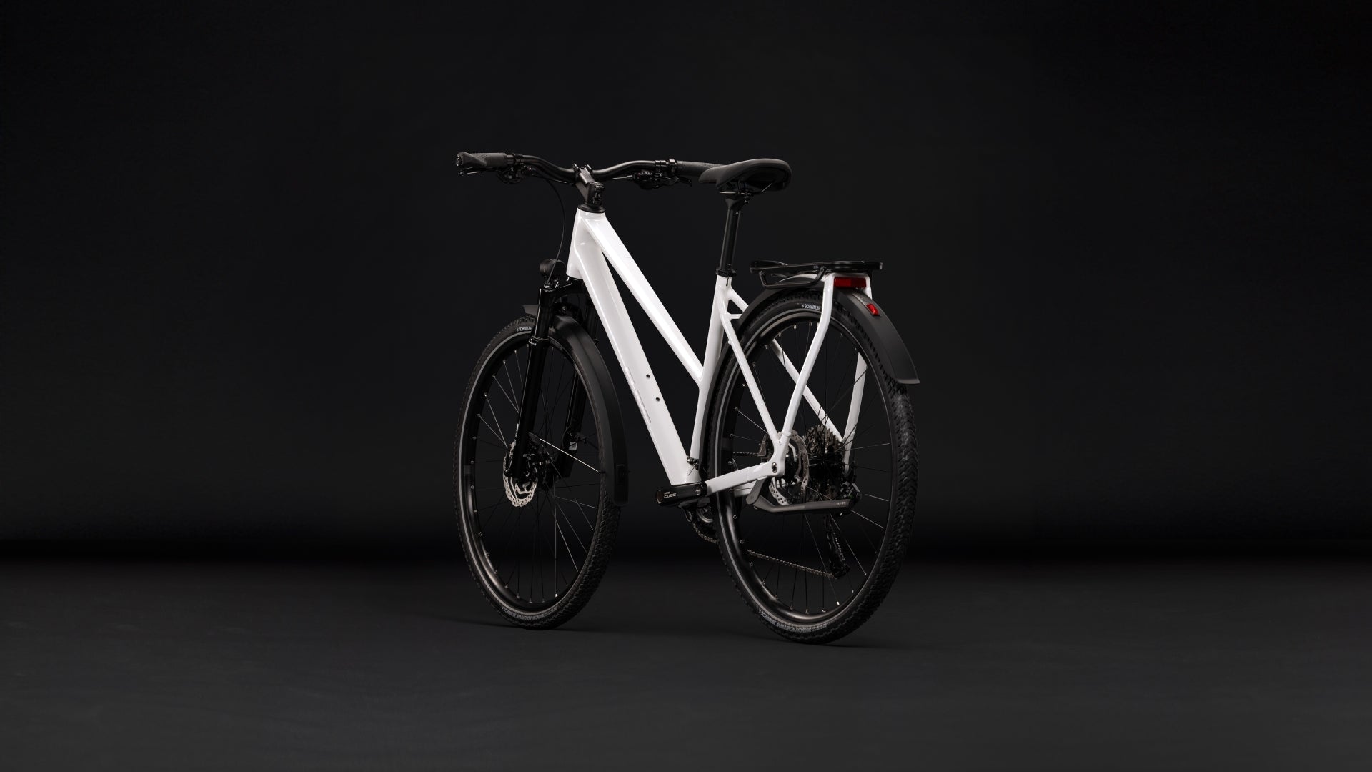 Cube Kathmandu Pro Trapez metallicwhite´n´chrome (2027)