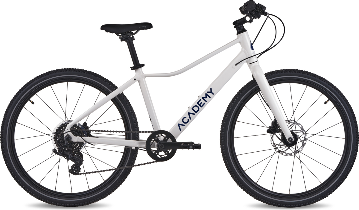 Academy upGrade 5 White (2027)