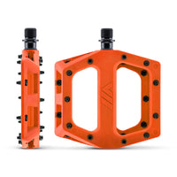 DMR V11 Plattform-Pedale  orange