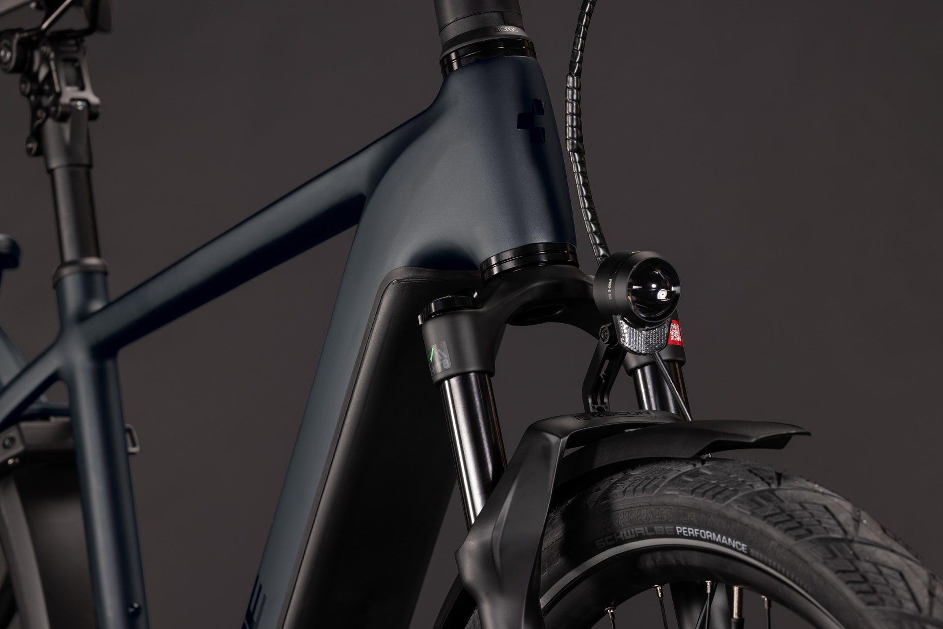 Cube Kathmandu Hybrid Pro 800 Diamant coal´n´black (2027)
