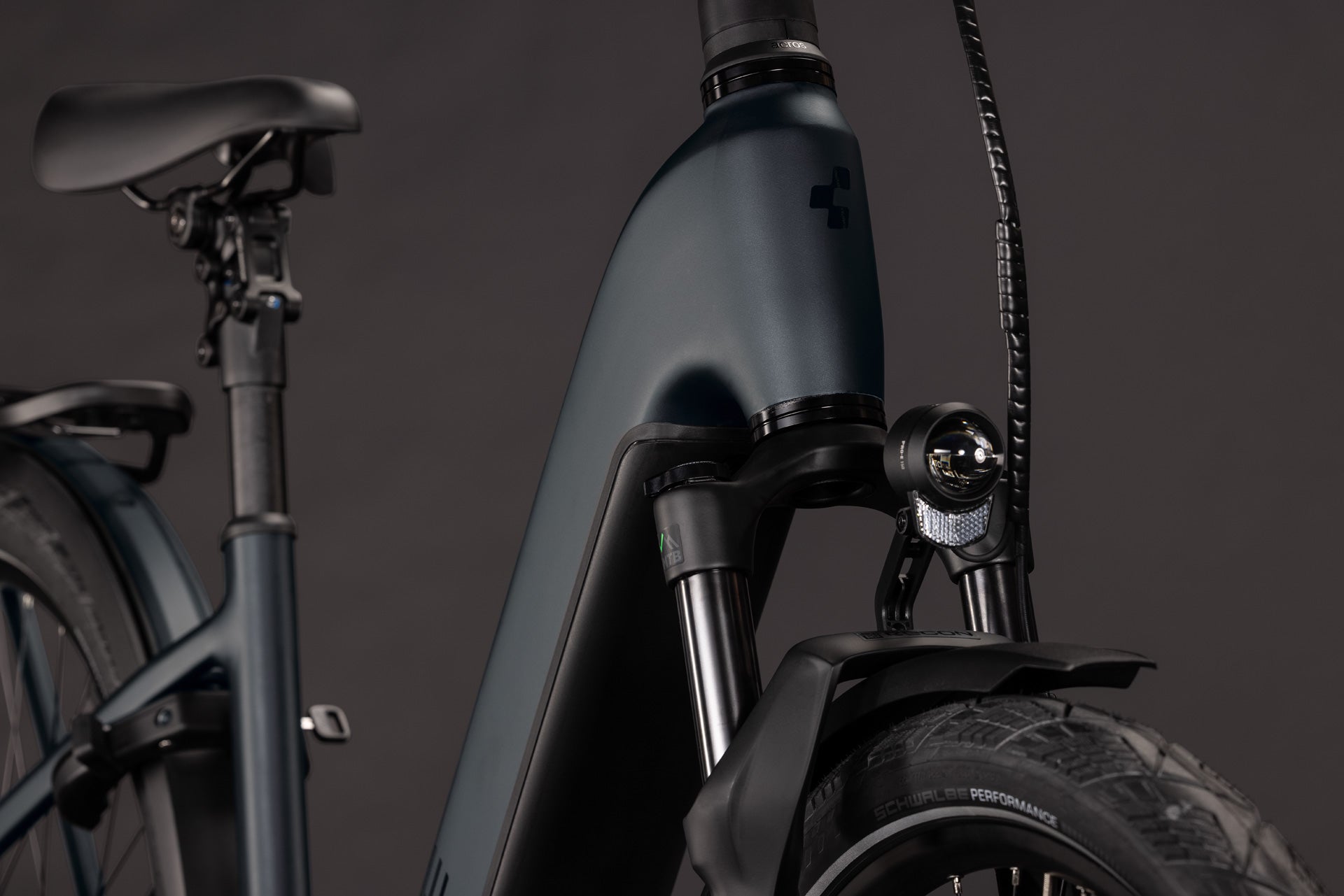 Cube Kathmandu Hybrid Pro 800 Easy Entry coal´n´black (2027)