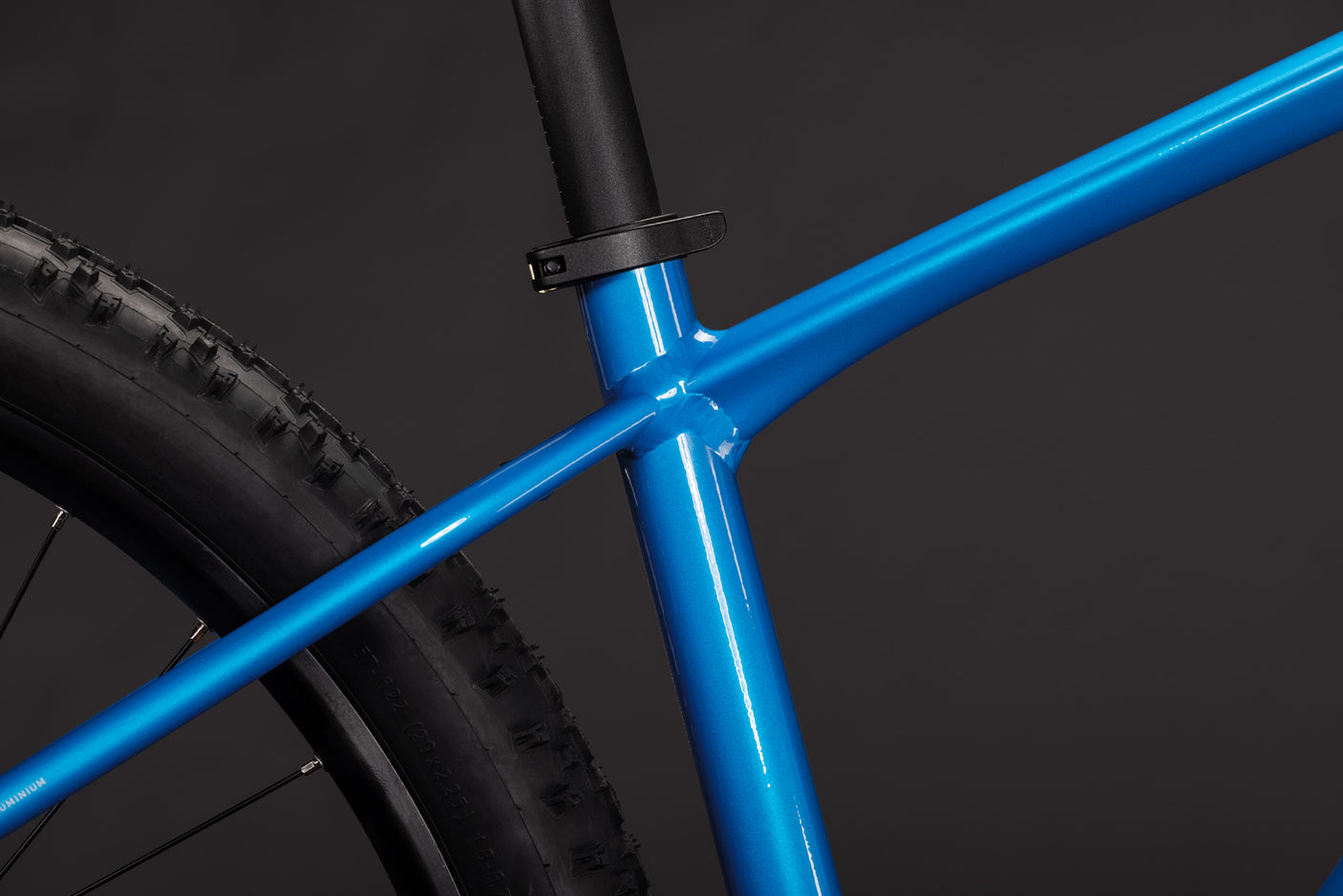 Cube Aim Pro  topasblue´n´blue (2027)