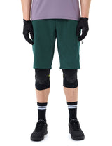 VAUDE Men's Loamer Base Cord Shorts deep pond