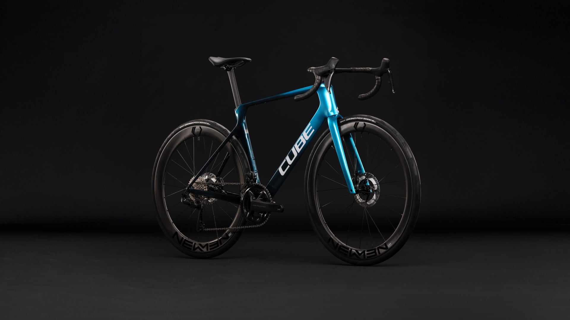 Cube Agree C:62 Race  chromeblue´n´liquidblue (2027)
