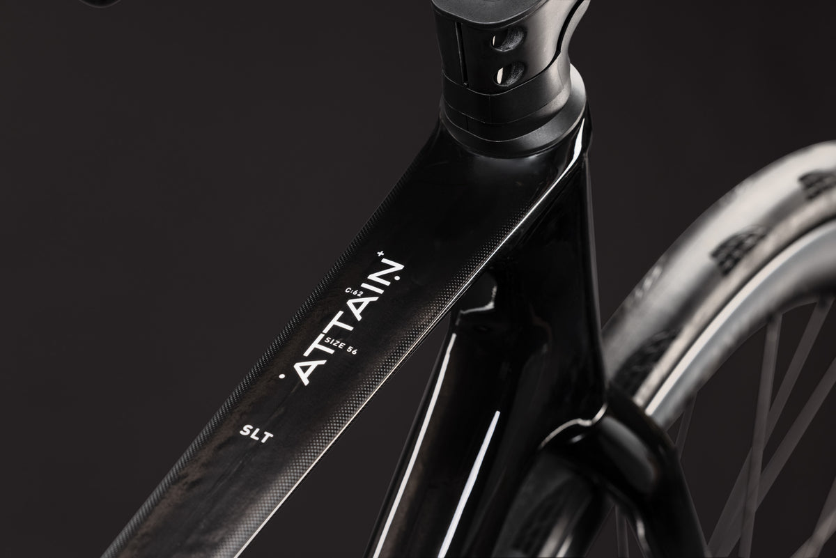 Cube Attain C:62 SLT  carbon´n´white (2027)