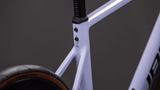 Cube Attain Race cyclamen´n´black (2026)