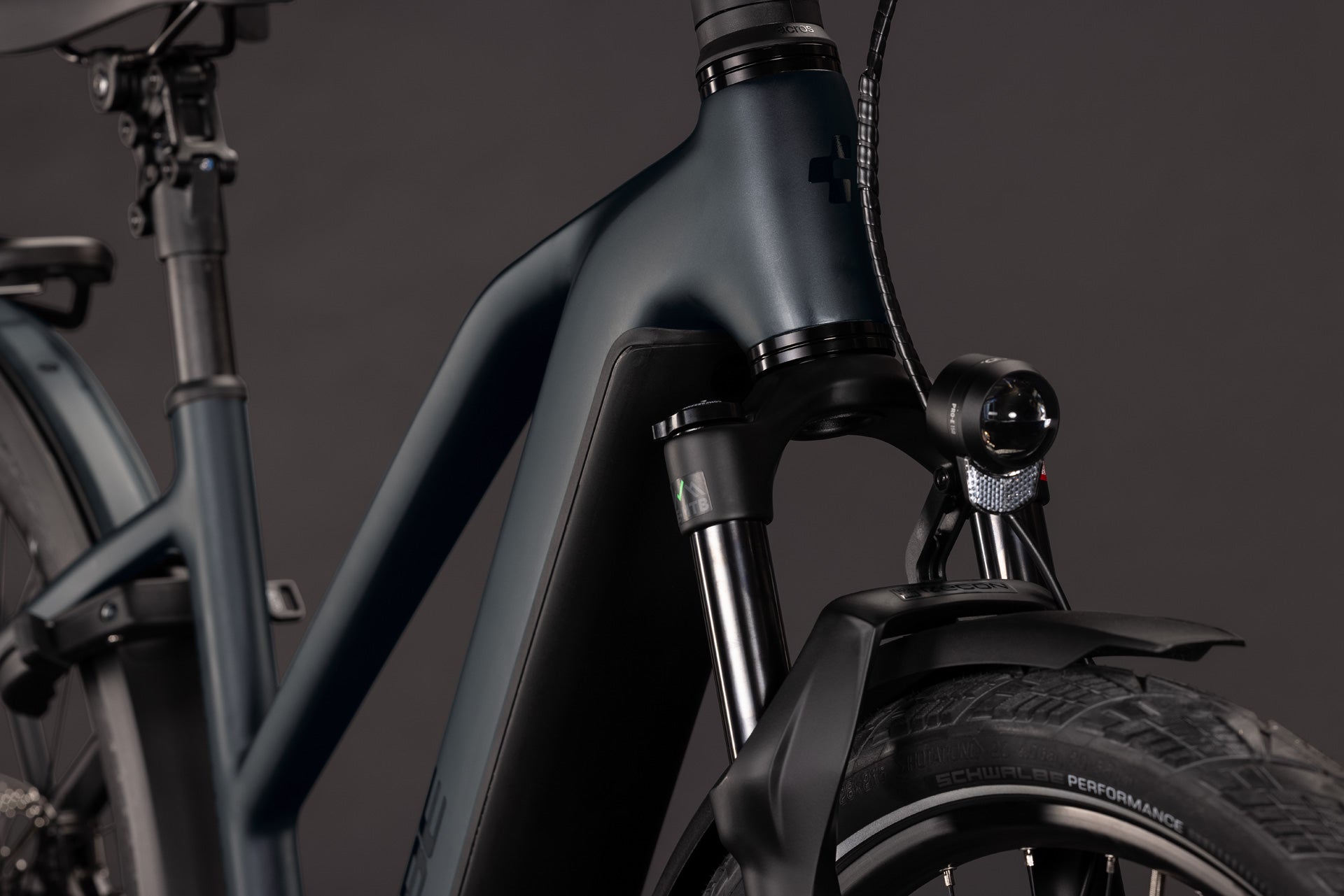 Cube Kathmandu Hybrid Pro 800 Trapez coal´n´black (2027)