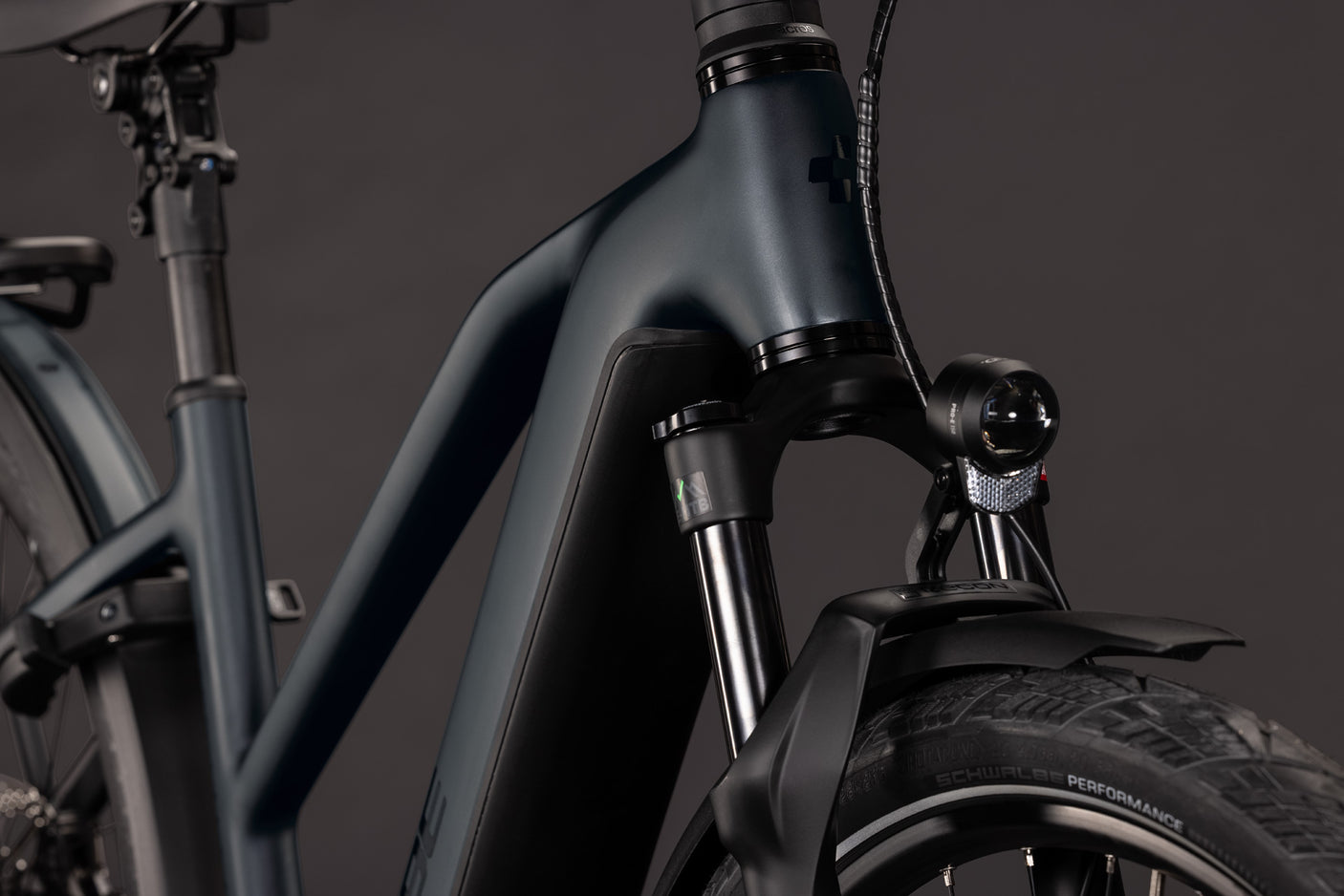 Cube Kathmandu Hybrid Pro 800 Trapez coal´n´black (2027)