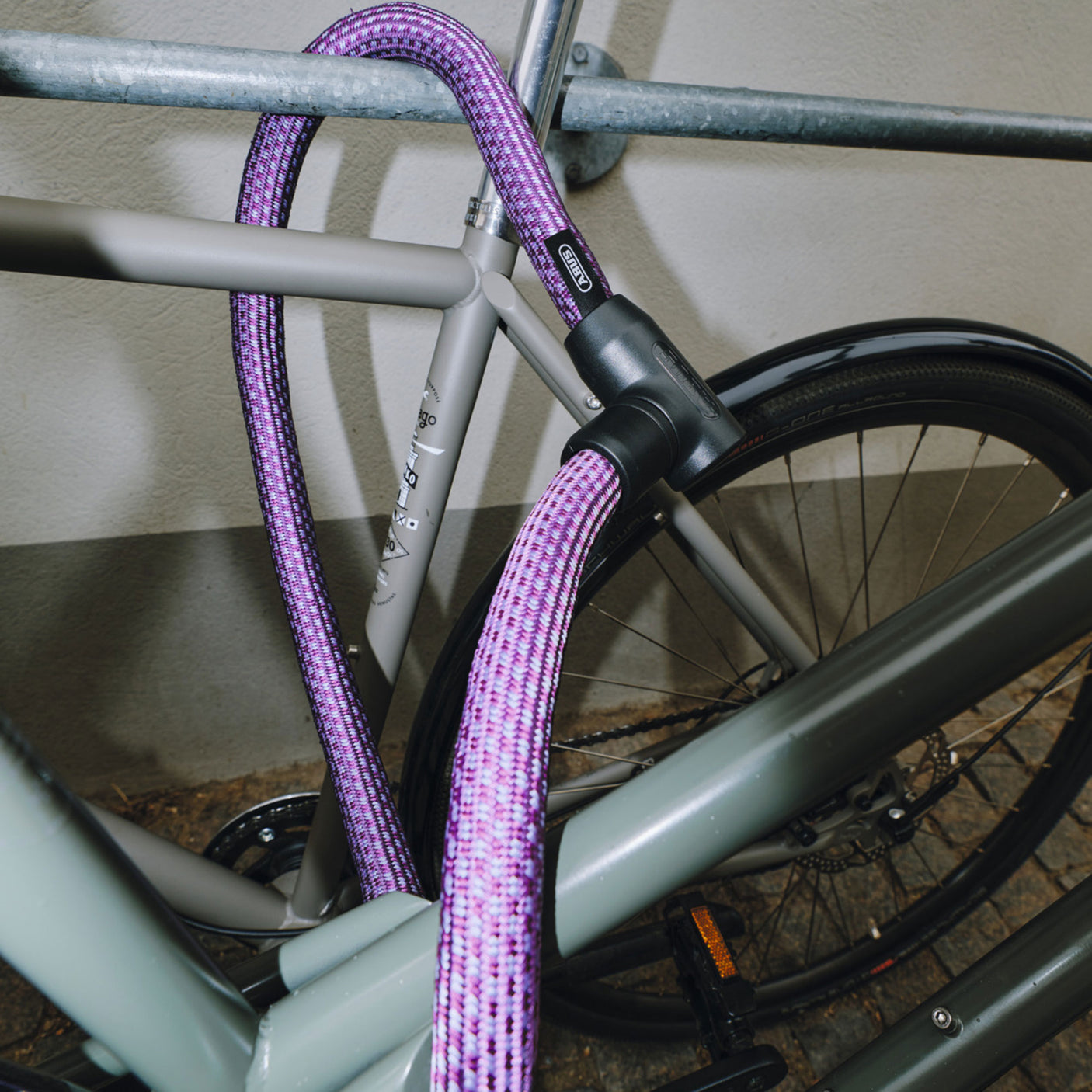 Abus Yarnit 4004K Kettenschloss midnight purple