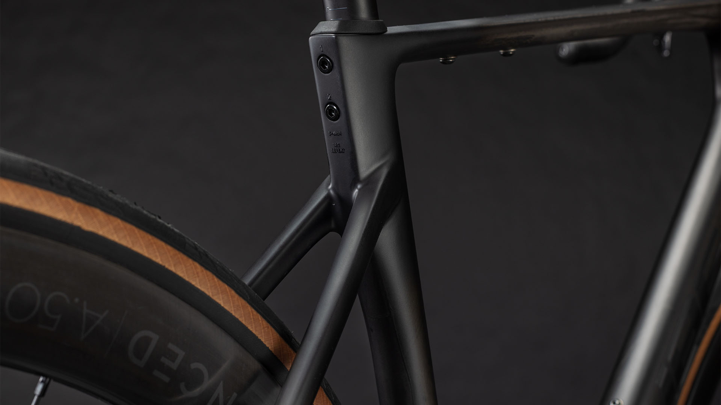Cube Attain C:62 SLT  carbon´n´coalchrome (2026)