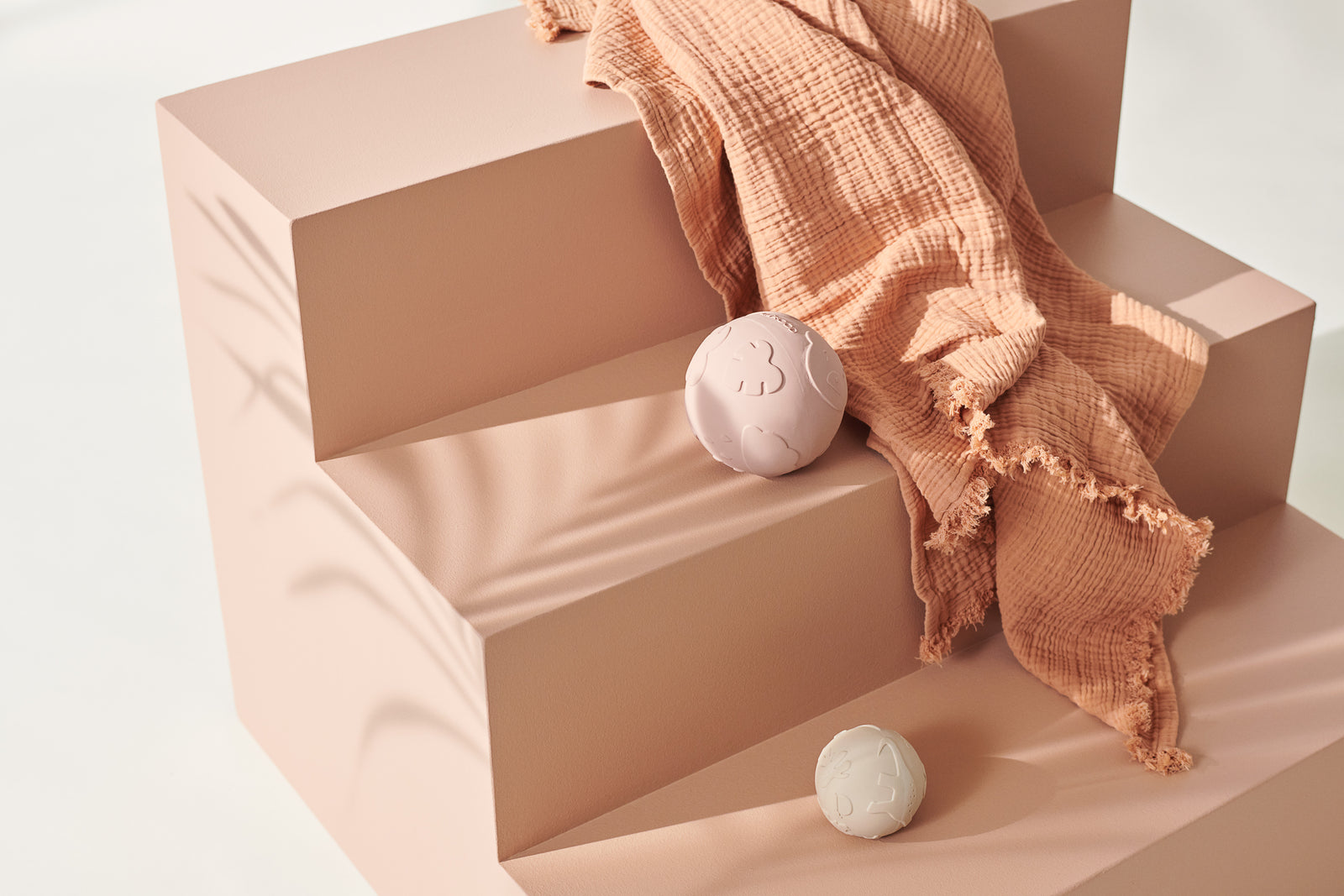 Set de 2 pelotas sensoriales Thea / Menta Dino Liewood